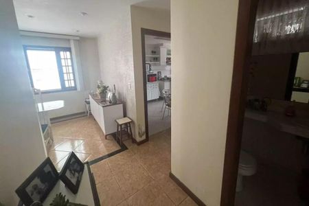 Casa à venda com 182m², 4 quartos e 3 vagas