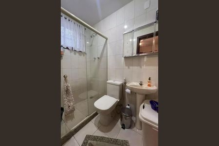 Casa à venda com 182m², 4 quartos e 3 vagas