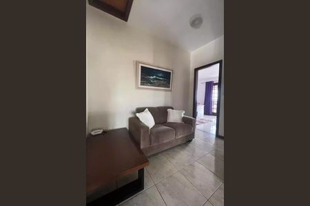 Casa à venda com 182m², 4 quartos e 3 vagas