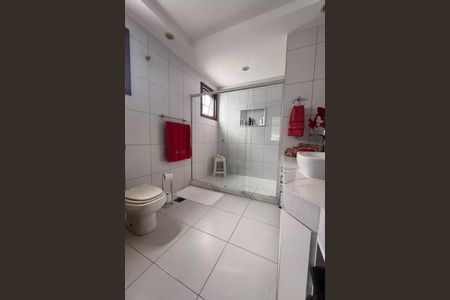 Casa à venda com 182m², 4 quartos e 3 vagas