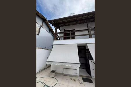 Casa à venda com 182m², 4 quartos e 3 vagas