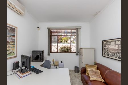 Casa à venda com 265m², 3 quartos e 5 vagas
