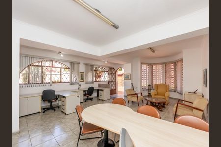 Casa à venda com 265m², 3 quartos e 5 vagas
