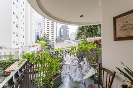 Apartamento à venda com 95m², 3 quartos e 2 vagasVaranda