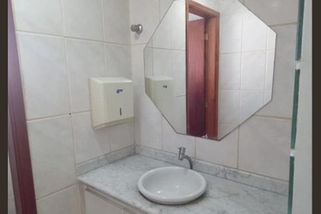 Casa à venda com 144m², 2 quartos e 1 vaga