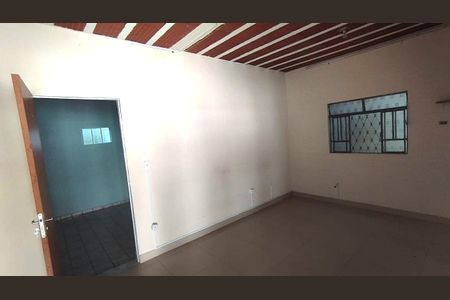 Casa à venda com 201m², 3 quartos e 4 vagas