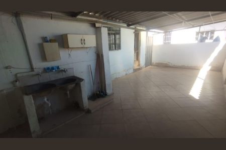 Casa à venda com 201m², 3 quartos e 4 vagas