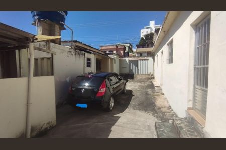 Casa à venda com 201m², 3 quartos e 4 vagas