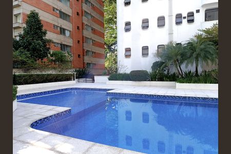 Apartamento à venda com 280m², 4 quartos e 4 vagas Apartamento à venda com 280m², 4 quartos e 4 vagasPiscina