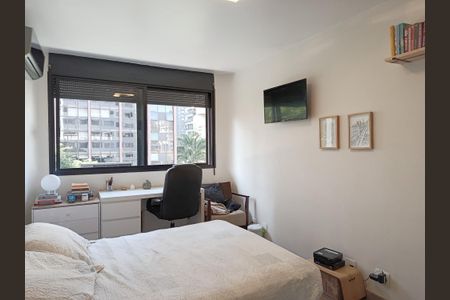 Apartamento à venda com 280m², 4 quartos e 4 vagas Apartamento à venda com 280m², 4 quartos e 4 vagasSuíte 2