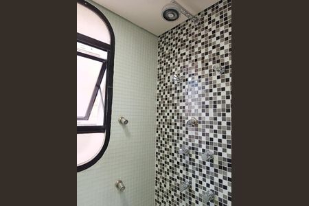 Apartamento à venda com 280m², 4 quartos e 4 vagas Apartamento à venda com 280m², 4 quartos e 4 vagasBanheiro Suíte 3