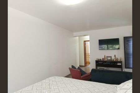 Apartamento à venda com 280m², 4 quartos e 4 vagas Apartamento à venda com 280m², 4 quartos e 4 vagasSuíte 3