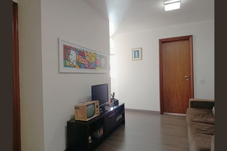 Apartamento à venda com 280m², 4 quartos e 4 vagas Apartamento à venda com 280m², 4 quartos e 4 vagasSala íntima