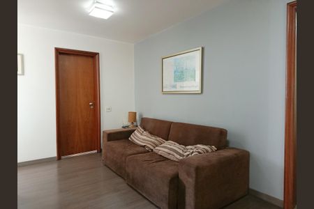 Apartamento à venda com 280m², 4 quartos e 4 vagas Apartamento à venda com 280m², 4 quartos e 4 vagasSala íntima