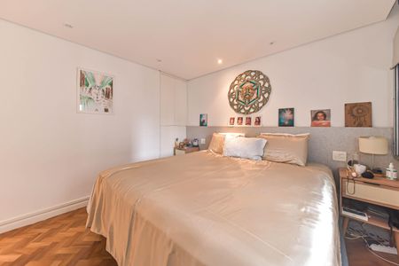 Apartamento à venda com 130m², 3 quartos e 2 vagasSuíte