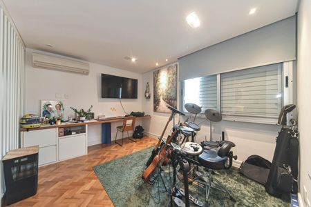 Apartamento à venda com 130m², 3 quartos e 2 vagasQuarto 2