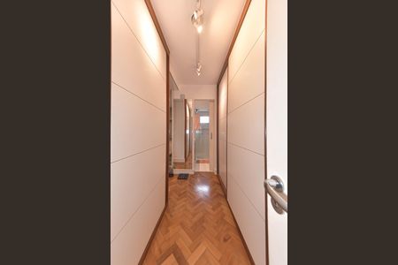 Apartamento à venda com 130m², 3 quartos e 2 vagasSuíte