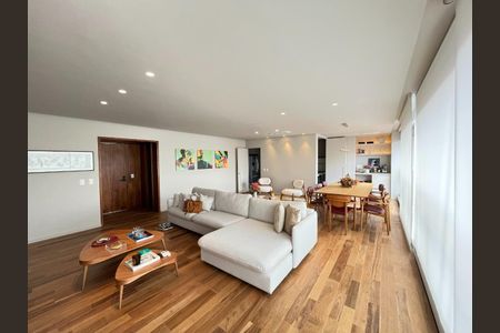 Apartamento à venda com 154m², 2 quartos e 2 vagas