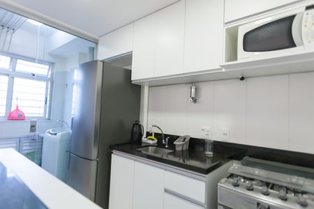 Apartamento para alugar com 67m², 2 quartos e 2 vagas Apartamento para alugar com 67m², 2 quartos e 2 vagasCozinha