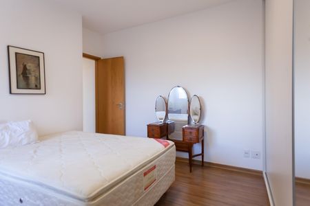Apartamento para alugar com 67m², 2 quartos e 2 vagas Apartamento para alugar com 67m², 2 quartos e 2 vagasSuíte