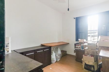 Casa à venda com 200m², 5 quartos e 4 vagas Casa à venda com 200m², 5 quartos e 4 vagasQuarto 1