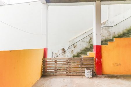 Casa à venda com 200m², 5 quartos e 4 vagas Casa à venda com 200m², 5 quartos e 4 vagasÁrea de Serviço