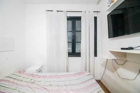 Casa à venda com 200m², 5 quartos e 4 vagas Casa à venda com 200m², 5 quartos e 4 vagasSuíte