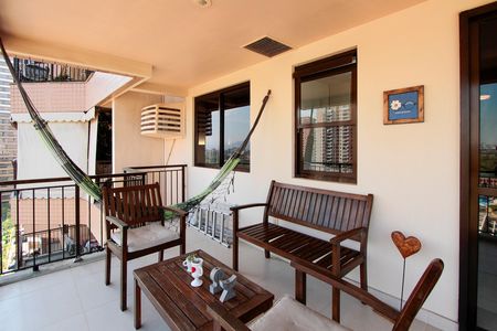 Apartamento para alugar com 64m², 1 quarto e 1 vaga Apartamento para alugar com 64m², 1 quarto e 1 vagaVaranda