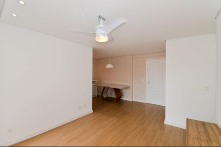 Apartamento à venda com 65m², 2 quartos e 2 vagasSala