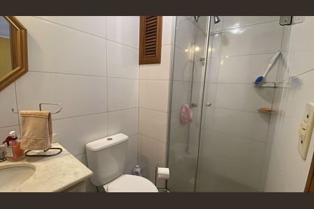 Apartamento à venda com 80m², 2 quartos e 1 vaga Apartamento à venda com 80m², 2 quartos e 1 vagaBanheiro