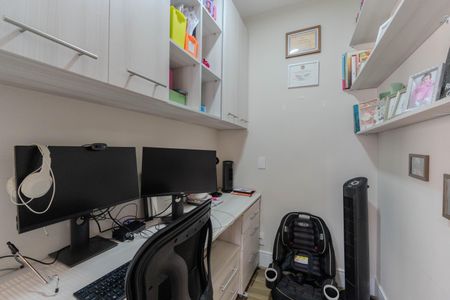 Apartamento à venda com 123m², 3 quartos e 2 vagasEscritório
