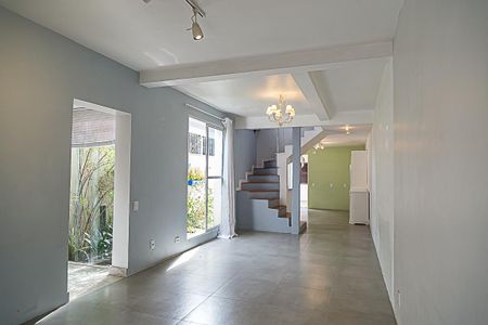 Casa à venda com 160m², 3 quartos e 1 vaga Casa à venda com 160m², 3 quartos e 1 vagaSala