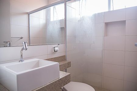 Casa à venda com 160m², 3 quartos e 1 vaga Casa à venda com 160m², 3 quartos e 1 vagaBanheiro Social 2