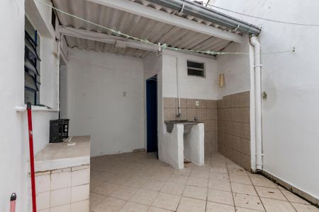 Casa para alugar com 100m², 2 quartos e 1 vagaQuintal