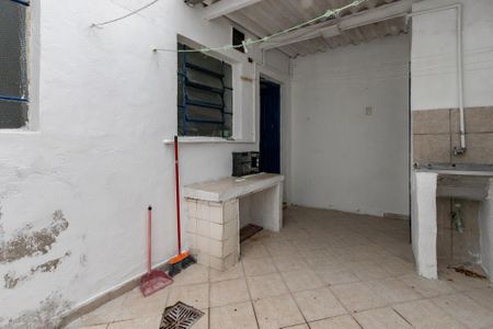 Casa para alugar com 100m², 2 quartos e 1 vagaQuintal