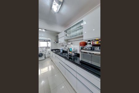 Apartamento à venda com 90m², 3 quartos e 2 vagasCozinha