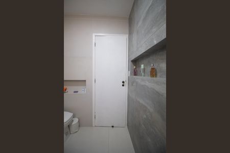 Apartamento à venda com 88m², 3 quartos e sem vaga Apartamento à venda com 88m², 3 quartos e sem vagaBanheiro social 1