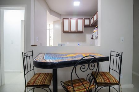 Apartamento à venda com 88m², 3 quartos e sem vaga Apartamento à venda com 88m², 3 quartos e sem vagaCozinha