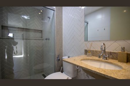 Apartamento para alugar com 70m², 2 quartos e 1 vagaBanheiro da Suíte