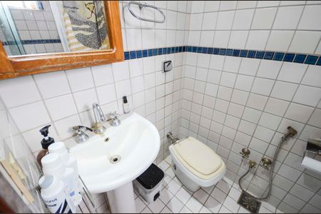 Apartamento para alugar com 160m², 4 quartos e 1 vaga Apartamento para alugar com 160m², 4 quartos e 1 vagaBanheiro da Suíte