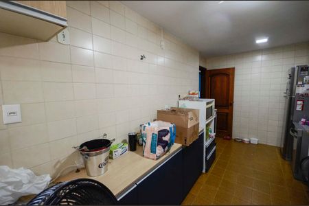 Apartamento para alugar com 160m², 4 quartos e 1 vaga Apartamento para alugar com 160m², 4 quartos e 1 vagaCozinha