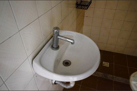 Apartamento para alugar com 160m², 4 quartos e 1 vaga Apartamento para alugar com 160m², 4 quartos e 1 vagaBanheiro de Serviço