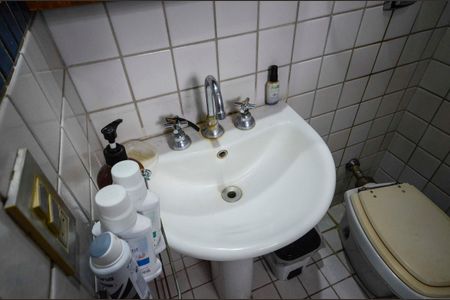 Apartamento para alugar com 160m², 4 quartos e 1 vaga Apartamento para alugar com 160m², 4 quartos e 1 vagaBanheiro da Suíte