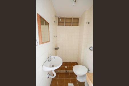 Apartamento para alugar com 160m², 4 quartos e 1 vaga Apartamento para alugar com 160m², 4 quartos e 1 vagaBanheiro de Serviço