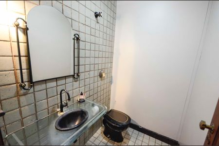 Apartamento para alugar com 160m², 4 quartos e 1 vaga Apartamento para alugar com 160m², 4 quartos e 1 vagaLavabo