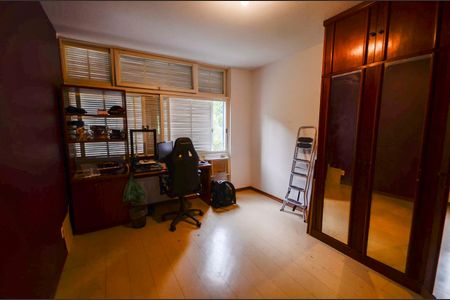 Apartamento para alugar com 160m², 4 quartos e 1 vaga Apartamento para alugar com 160m², 4 quartos e 1 vagaQuarto 2