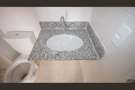 Apartamento para alugar com 45m², 2 quartos e 1 vaga Apartamento para alugar com 45m², 2 quartos e 1 vagaBanheiro