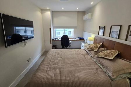 Apartamento à venda com 185m², 3 quartos e 1 vaga