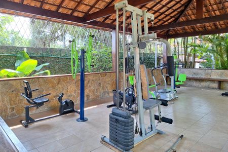 Casa de condomínio à venda com 380m², 4 quartos e 4 vagas Casa de condomínio à venda com 380m², 4 quartos e 4 vagasÁrea comum