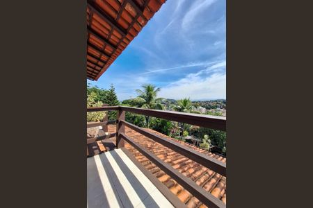 Casa de condomínio à venda com 380m², 4 quartos e 4 vagas Casa de condomínio à venda com 380m², 4 quartos e 4 vagasSuíte 1